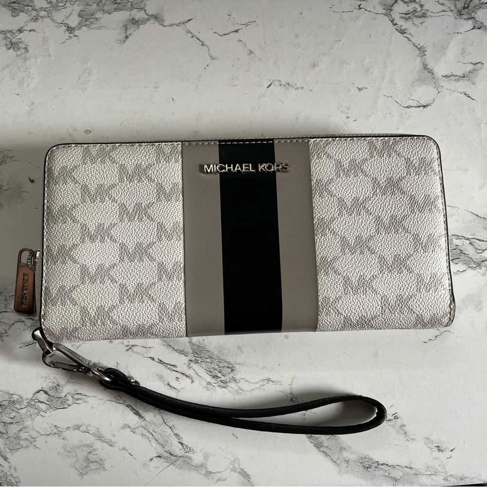 Michael Kors Silver and Black Wristlet Wallet
